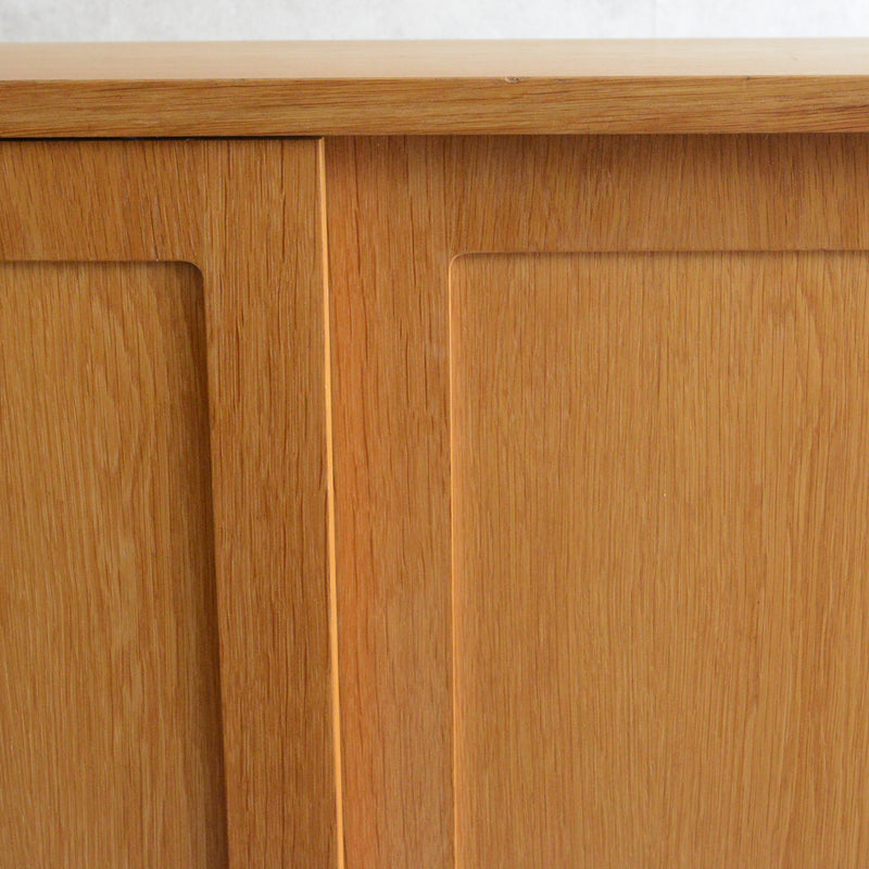 デンマーク ヴィンテージ   オーク サイドボード 5-70