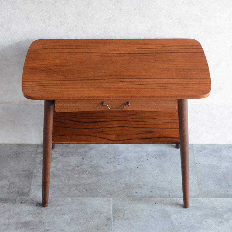 デンマーク ヴィンテージ　サイドテーブル(抽斗付) 6-20