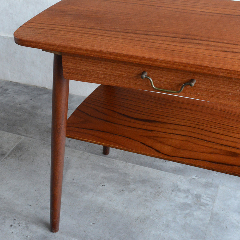 デンマーク ヴィンテージ　サイドテーブル(抽斗付) 6-20