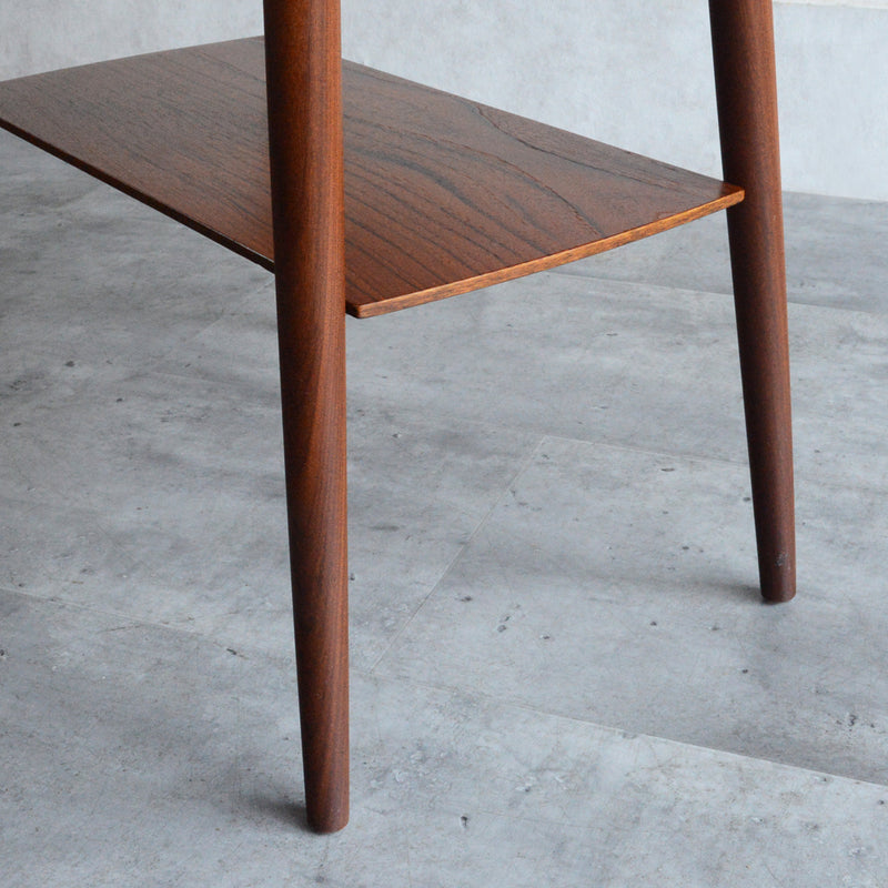 デンマーク ヴィンテージ　サイドテーブル(抽斗付) 6-20