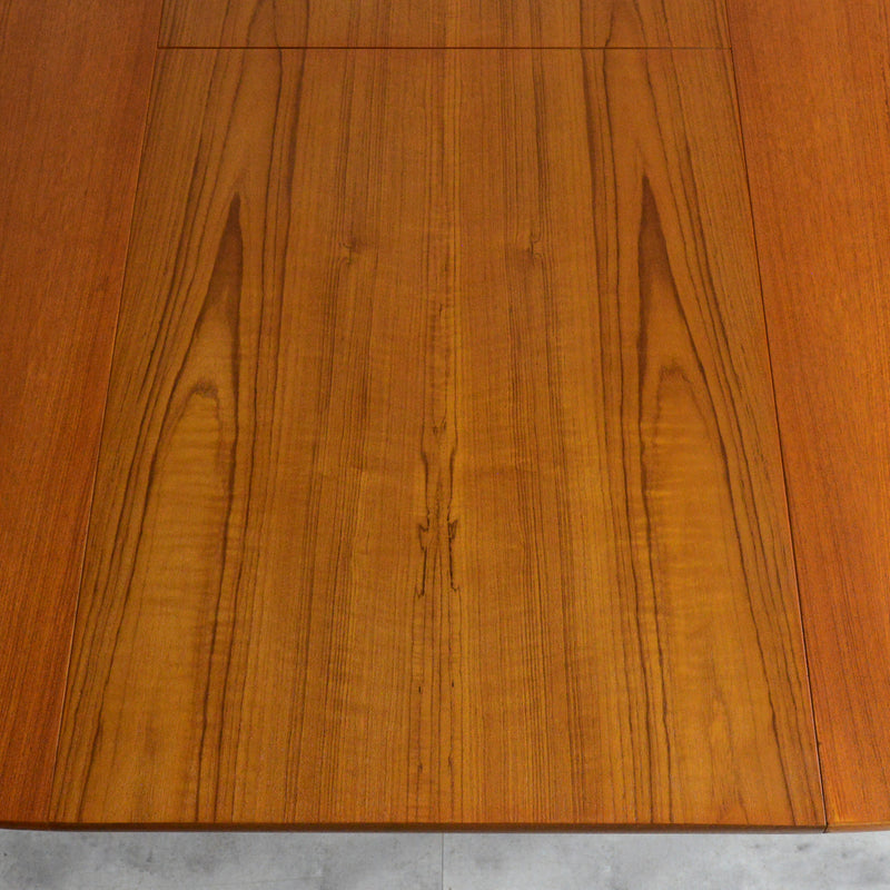 I 様ご予約商品（脚カット費用込）　Nathan ネイサン エクステンション ラウンド ダイニングテーブル 102(天板剥離再塗装済）