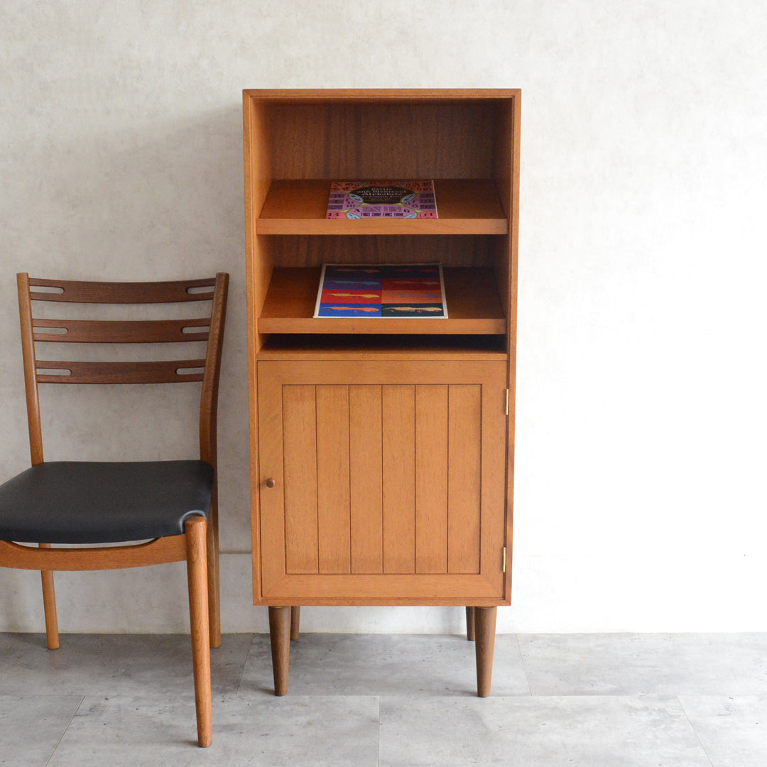 デンマーク ヴィンテージ ブックキャビネット8-63 – Rowan.inc