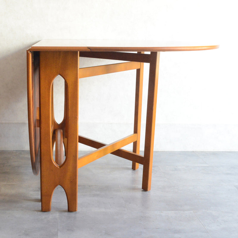 Jentique ジェンティーク　ゲートレッグテーブル 50（オーバル・天板剝離再塗装済）