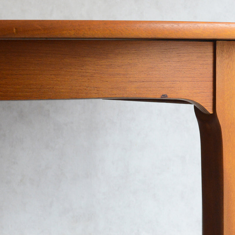 I 様ご予約商品（脚カット費用込）　Nathan ネイサン エクステンション ラウンド ダイニングテーブル 102(天板剥離再塗装済）