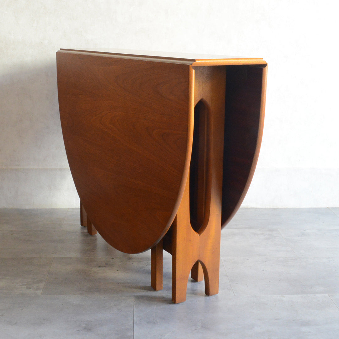 Jentique ジェンティーク　ゲートレッグテーブル 50（オーバル・天板剝離再塗装済）