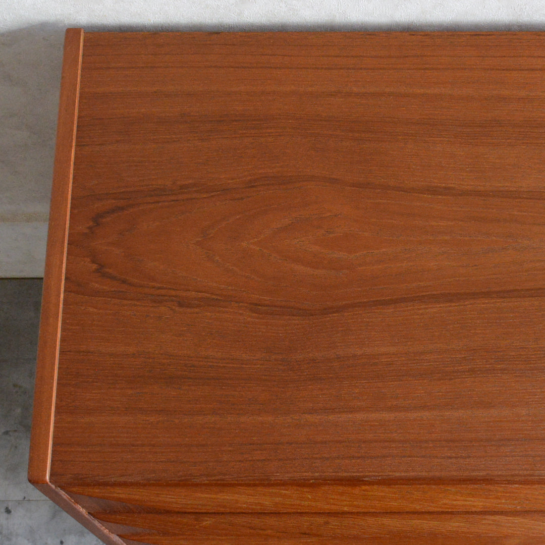 デンマークヴィンテージ  チーク３段チェスト(鍵付）6-95