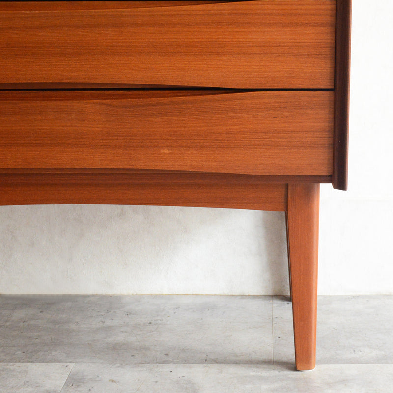 デンマーク ヴィンテージ　Arne Vodder　チークビューロー／ドレッサー　8-6