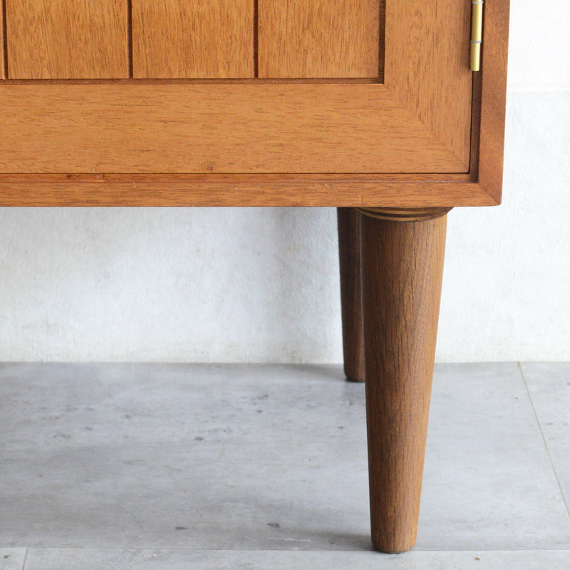 デンマーク Rud Thygesen & Johnny Sorensen ブック/レコードキャビネット8-63