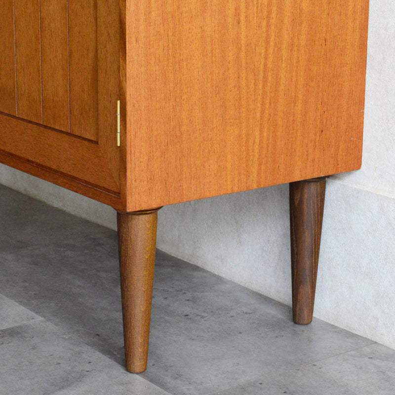 デンマーク Rud Thygesen & Johnny Sorensen ブック/レコードキャビネット8-63