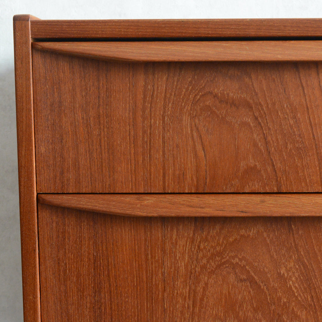 デンマークヴィンテージ  チーク３段チェスト(鍵付）6-95