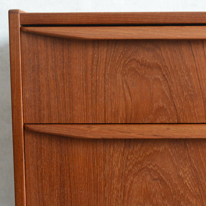 デンマークヴィンテージ  チーク３段チェスト(鍵付）6-95