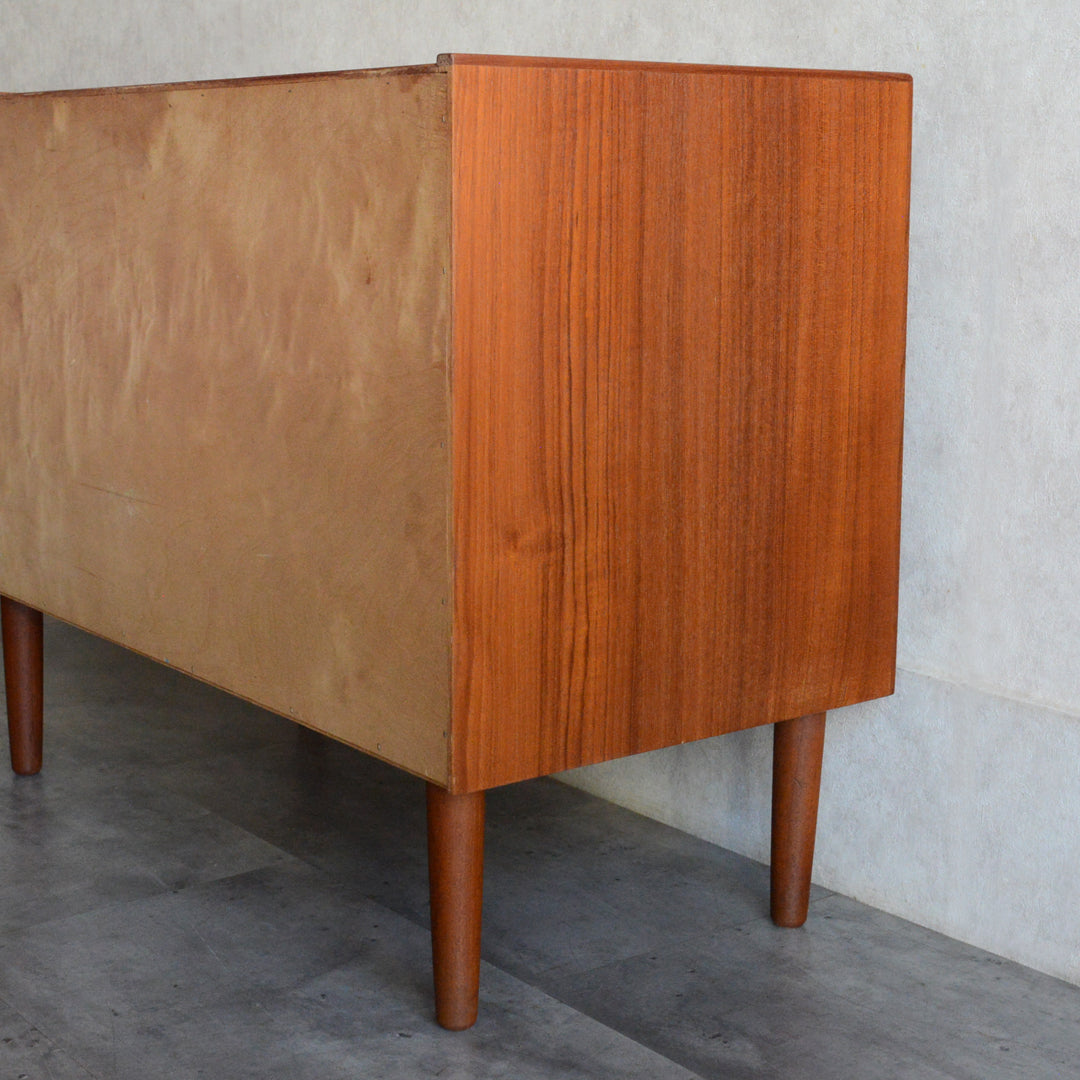 デンマークヴィンテージ  チーク３段チェスト(鍵付）6-95