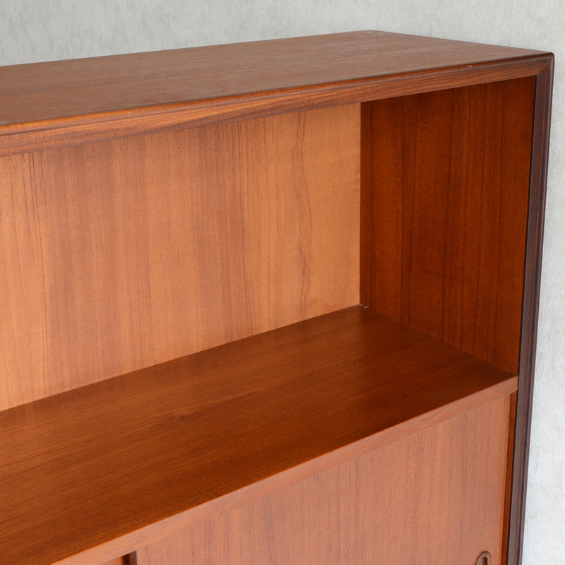 デンマーク ヴィンテージ　木扉付チークシェルフ5-10（オイル仕上）