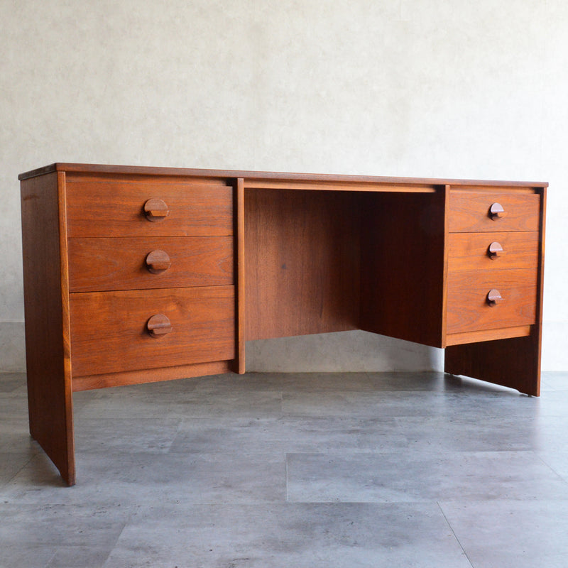 STAG スタッグ　デスク13(天板剝離再塗装済）