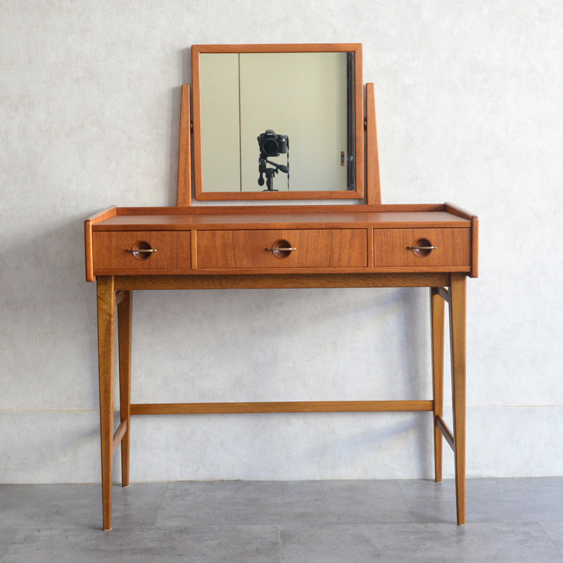 デンマークヴィンテージ　ドレッシングデスク　6-19