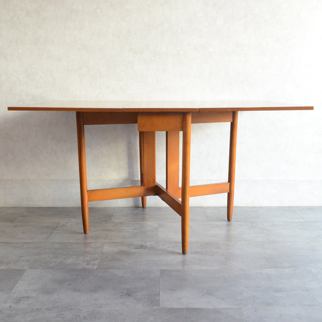 ミッドセンチュリー ヴィンテージ ゲートレッグダイニングテーブル49