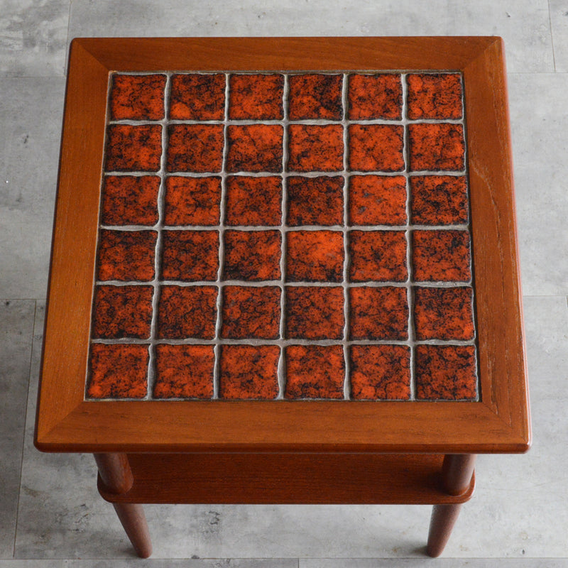デンマークヴィンテージ ブラウンタイル チークサイドテーブル 8-62