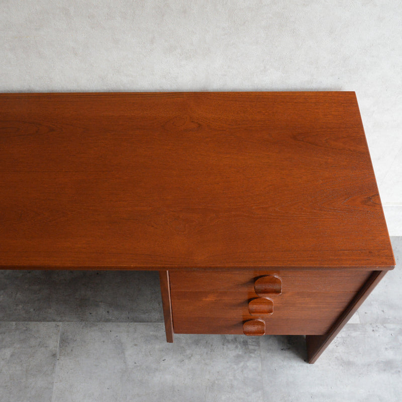 STAG スタッグ　デスク13(天板剝離再塗装済）