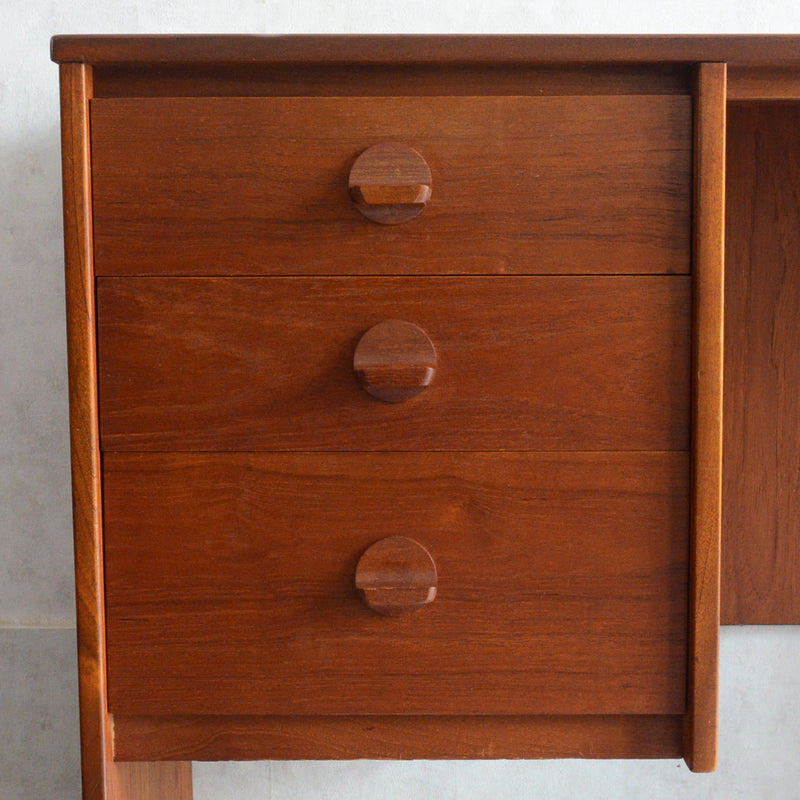 STAG スタッグ　デスク13(天板剝離再塗装済）