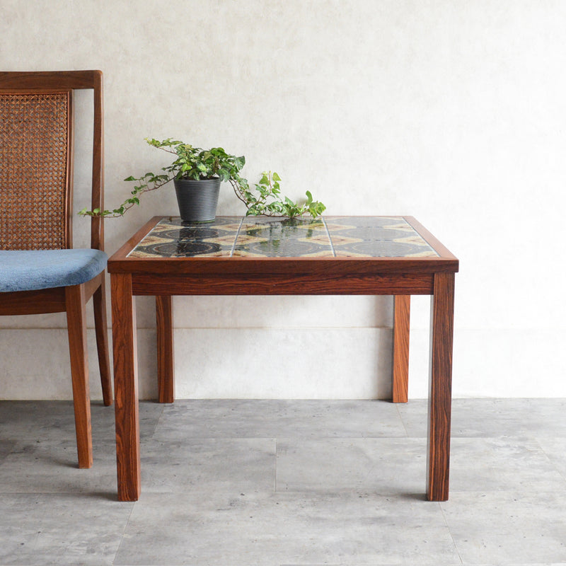 デンマークヴィンテージ タイルトップローテーブル P-17（ローズウッド）