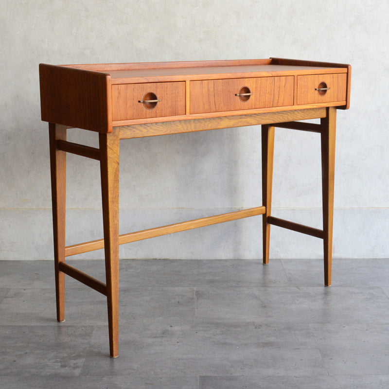 デンマークヴィンテージ　ドレッシングデスク　6-19