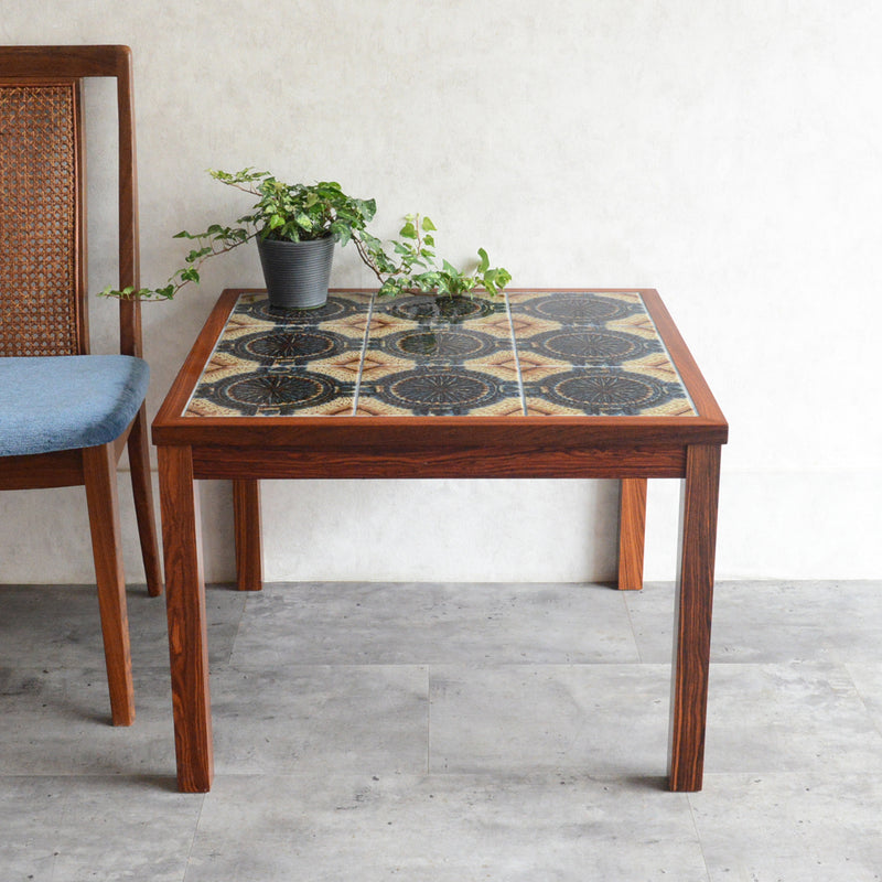 デンマークヴィンテージ タイルトップローテーブル P-17（ローズウッド）