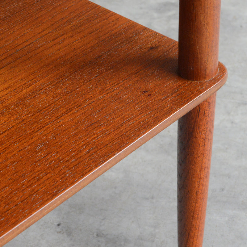 デンマークヴィンテージ ブラウンタイル チークサイドテーブル 8-62