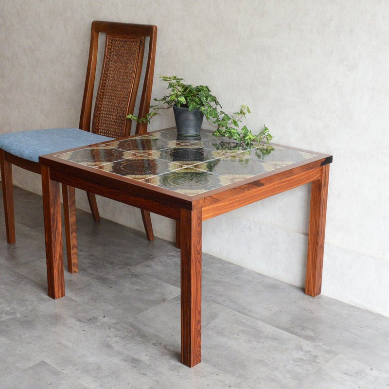 デンマークヴィンテージ タイルトップローテーブル P-17（ローズウッド）