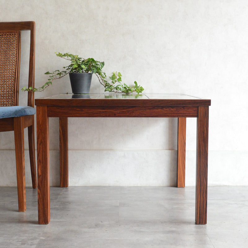 デンマークヴィンテージ タイルトップローテーブル P-17（ローズウッド）