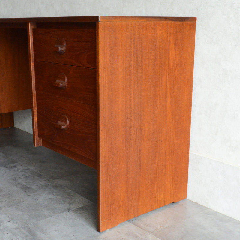 STAG スタッグ　デスク13(天板剝離再塗装済）