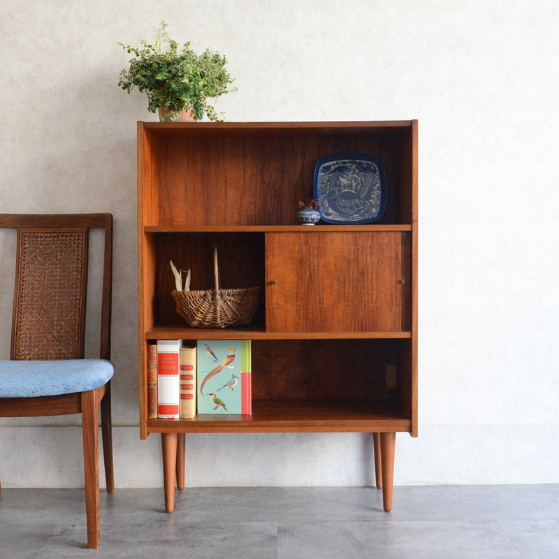 デンマークヴィンテージ　チークシェルフ（木扉付）8-60