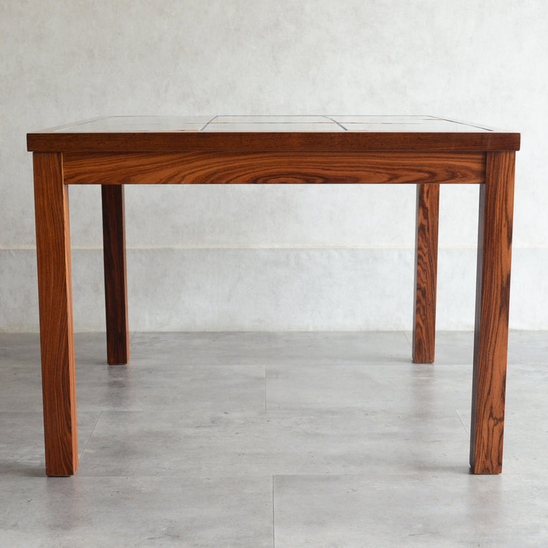 デンマークヴィンテージ タイルトップローテーブル P-17（ローズウッド）