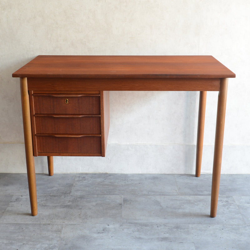 デンマークヴィンテージチークデスク　 5-43