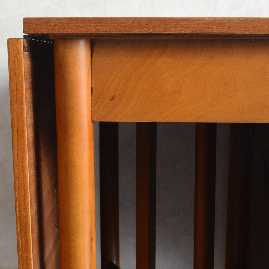 ミッドセンチュリー ヴィンテージ　ゲートレッグダイニングテーブル49 (レクタングル・天板剝離再塗装済）