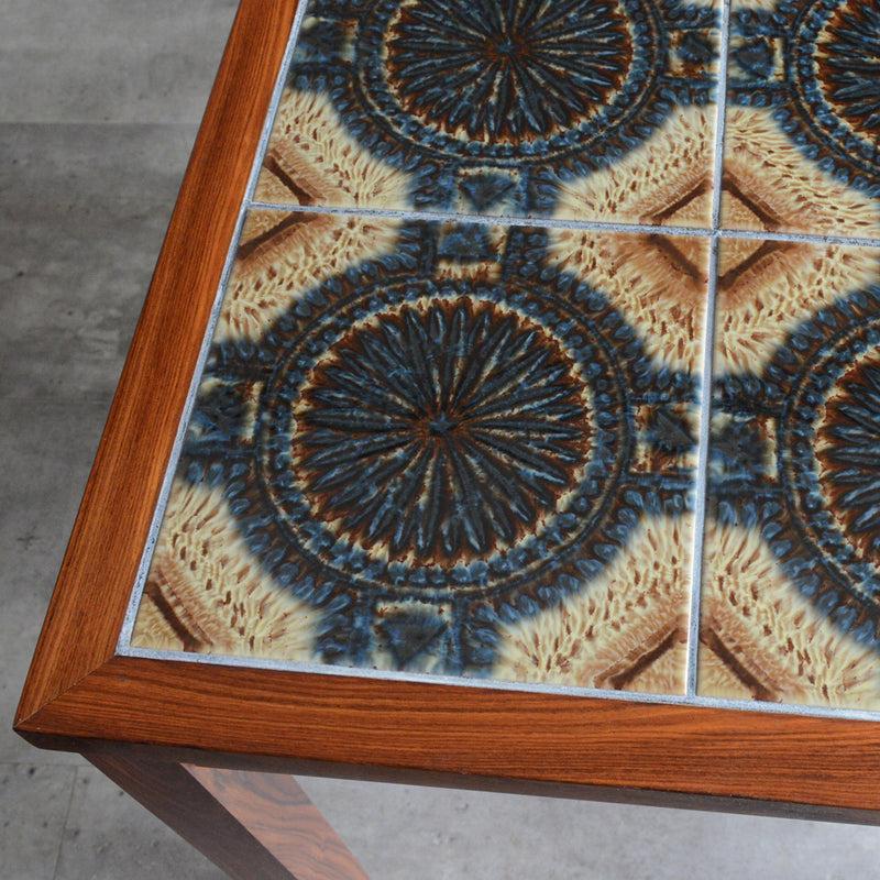 デンマークヴィンテージ タイルトップローテーブル P-17（ローズウッド）