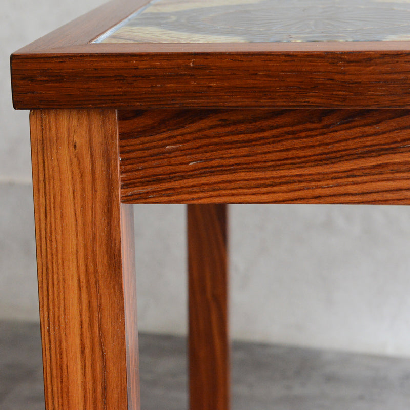 デンマークヴィンテージ タイルトップローテーブル P-17（ローズウッド）