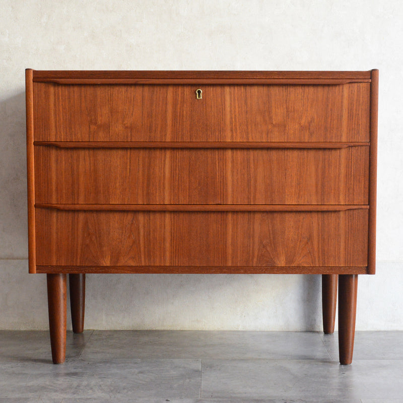 デンマークヴィンテージ  チーク３段チェスト5-172(鍵付）