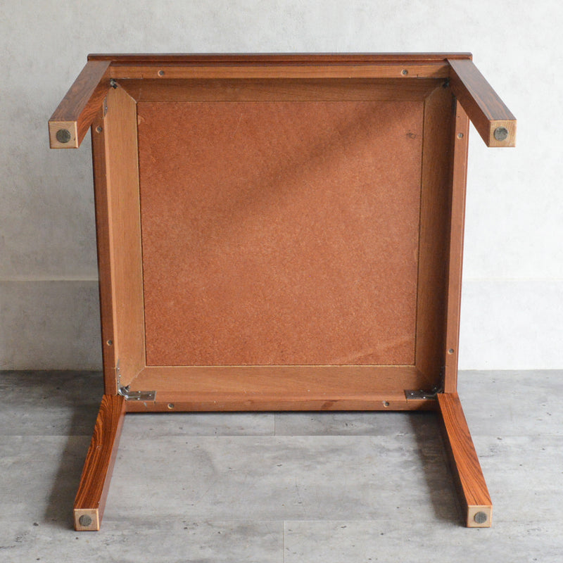 デンマークヴィンテージ タイルトップローテーブル P-17（ローズウッド）