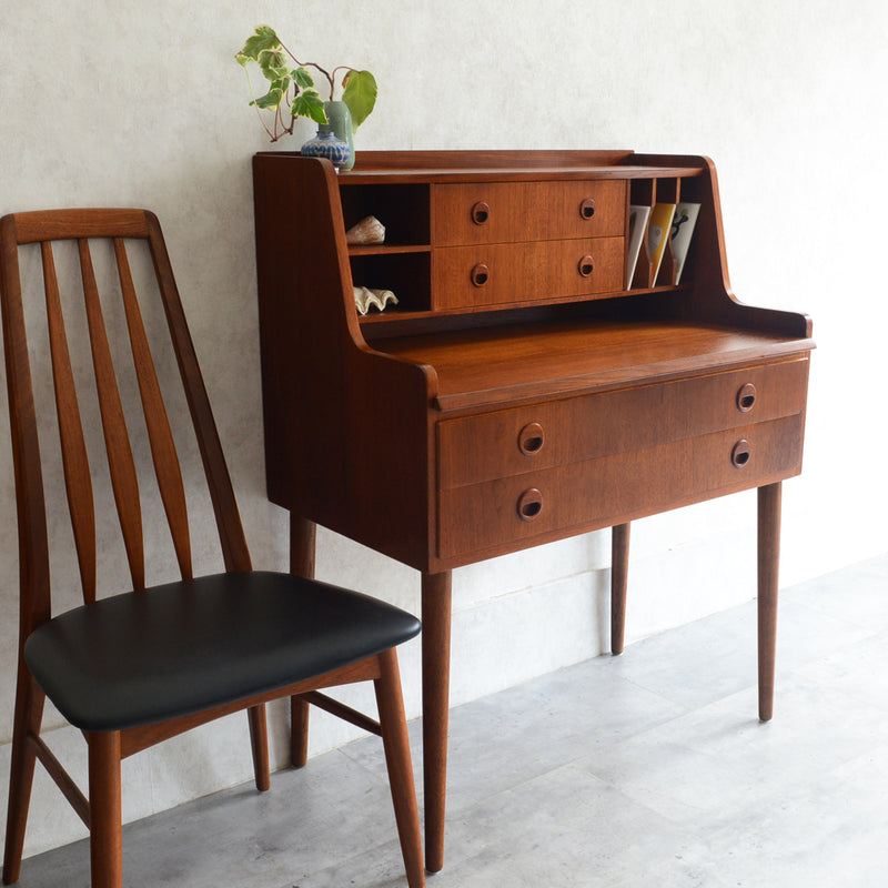 デンマークヴィンテージ　チーク ビューロー 10