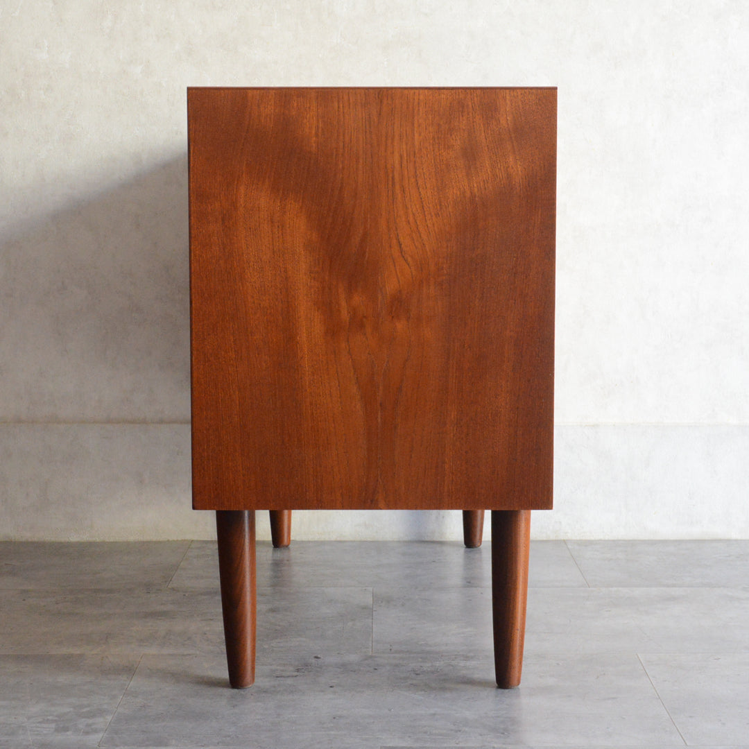 デンマークヴィンテージ  チーク３段チェスト5-172(鍵付）