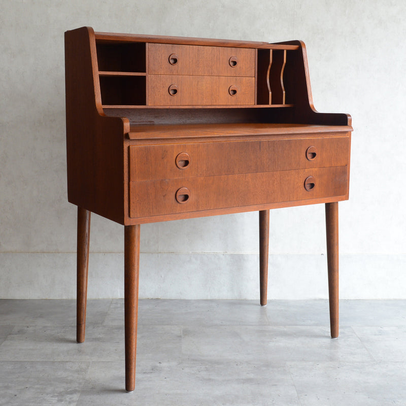 デンマークヴィンテージ　チーク ビューロー 10