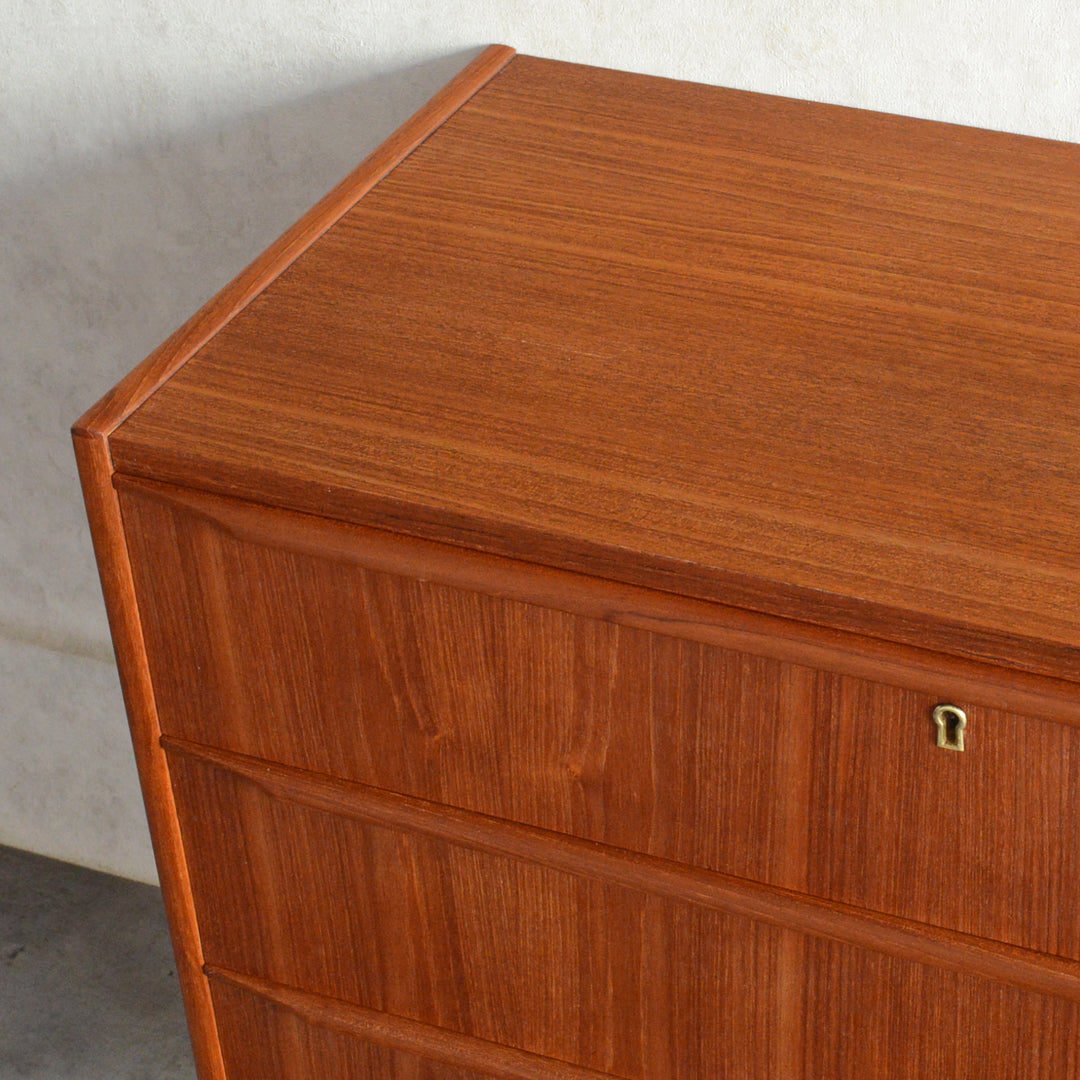 デンマークヴィンテージ  チーク３段チェスト5-172(鍵付）