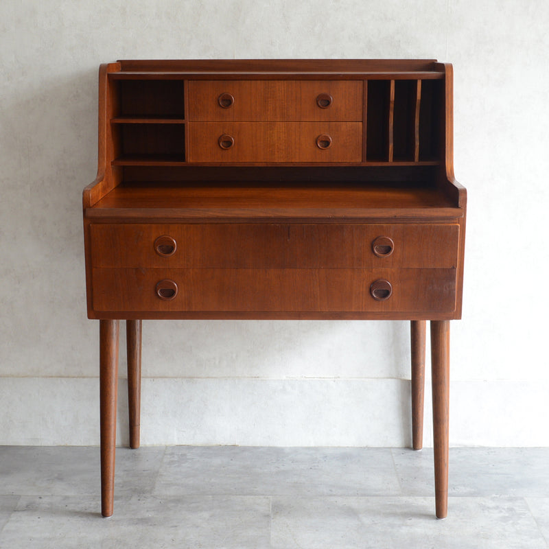 デンマークヴィンテージ　チーク ビューロー 10