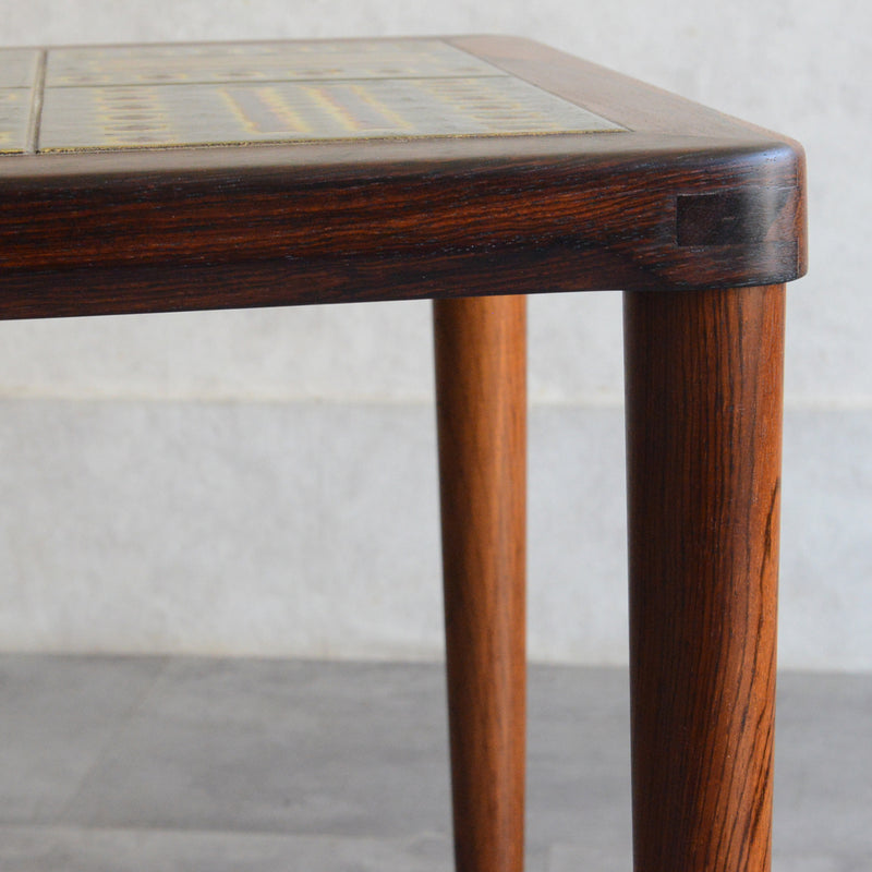 デンマークヴィンテージ タイルトップ ローズウッドサイドテーブル6-90