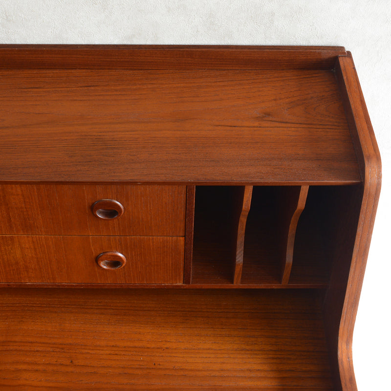 デンマークヴィンテージ　チーク ビューロー 10