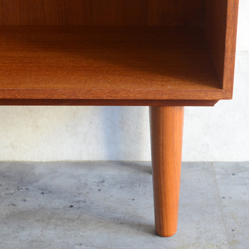 デンマーク ヴィンテージ　チーク ブックシェルフ　6-18