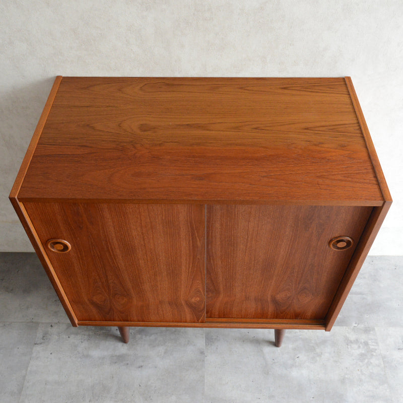 デンマーク ヴィンテージ　チーク キャビネット5-77