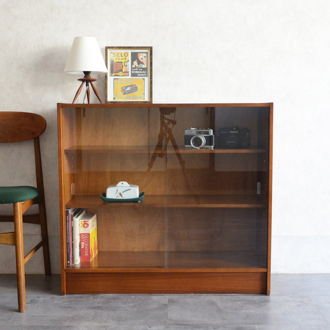 ミッドセンチュリー ヴィンテージ ガラスキャビネット 87