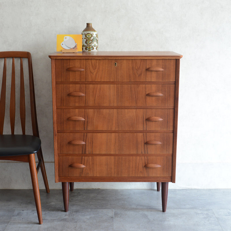 デンマーク ヴィンテージ  チーク 5段チェスト 5-53