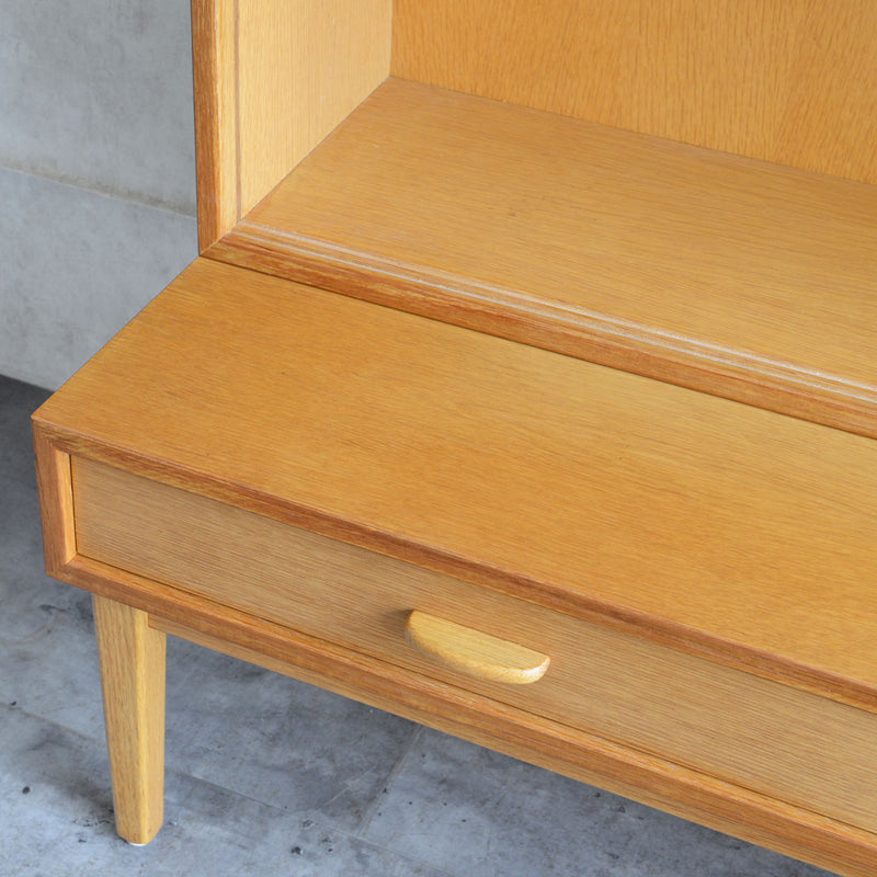 デンマーク オーク ガラスキャビネット 5-19 (オイル仕上）